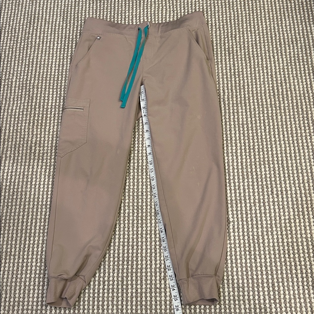 Tan Figs Jogger Set - Picture 3 of 4